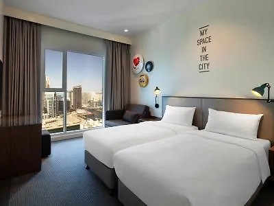 Rove Dubai Marina Otel