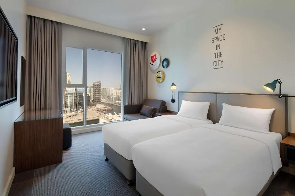 Hotel Rove Dubai Marina 3*,